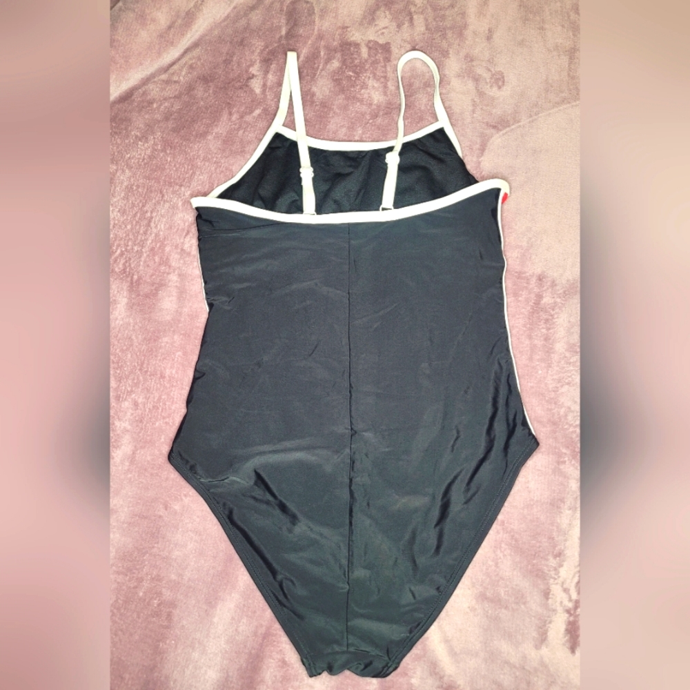 One piece swimsuit with adjustable straps, womens medium , NWOT - Picture 2 of 3